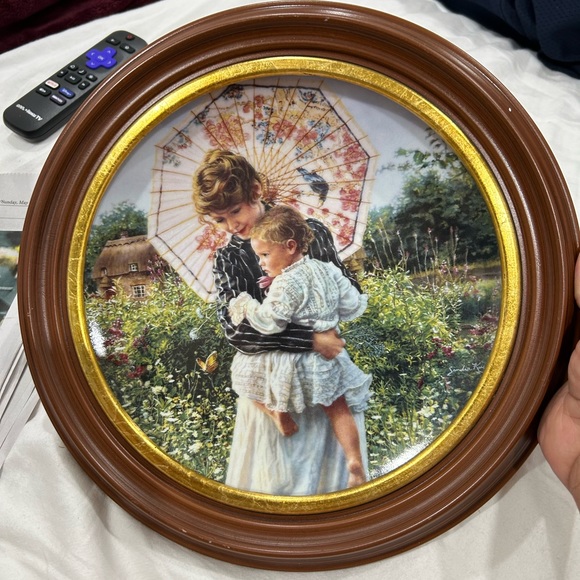 Vintage 1995 Reco Sandra Kuck"HOME IS WHERE THE HEART IS"Collectible Plate 91/4" - Picture 2 of 7